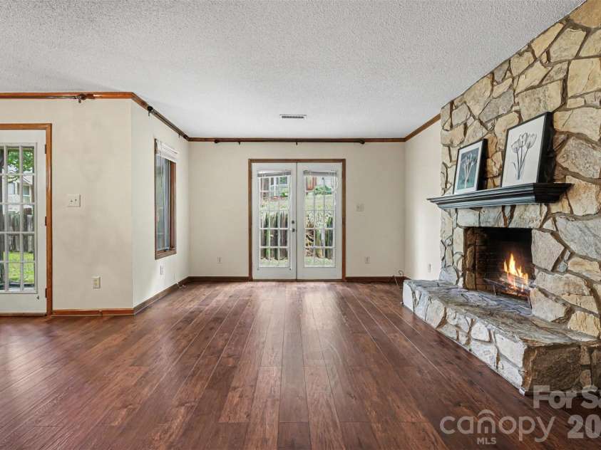 1043 Wexford Place, Concord, NC 28027.  MLS# CAR4379922, YatesRealty ID 20852. 
