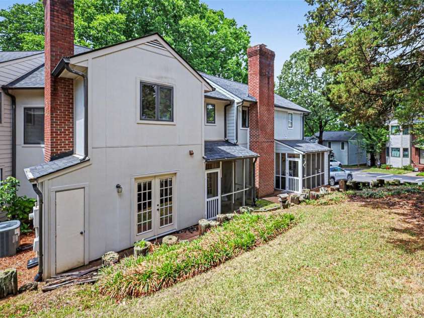 1043 Wexford Place, Concord, NC 28027.  MLS# CAR4379922, YatesRealty ID 20852. 