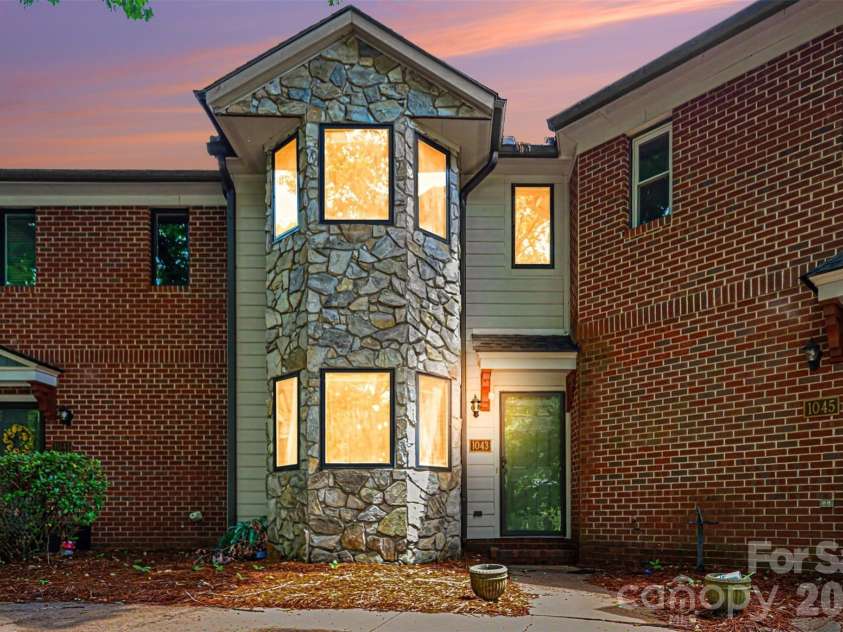 1043 Wexford Place, Concord, NC 28027.  MLS# CAR4379922, YatesRealty ID 20852. 