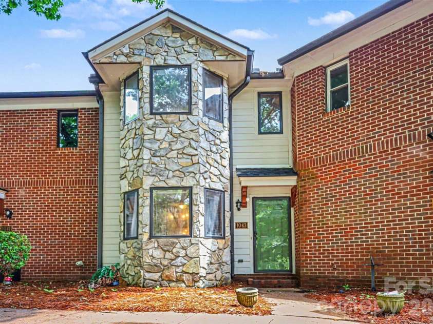 1043 Wexford Place, Concord, NC 28027.  MLS# CAR4379922, YatesRealty ID 20852. 