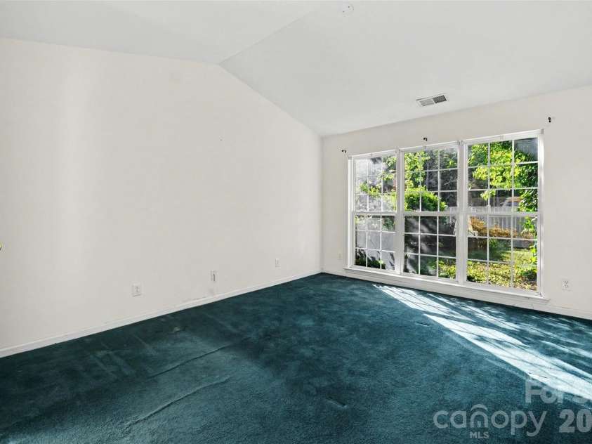 7516 Double Springs Court, Charlotte, NC 28262.  MLS# CAR4374986, YatesRealty ID 20854. 