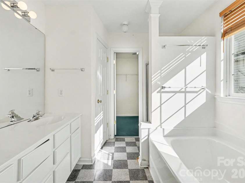 7516 Double Springs Court, Charlotte, NC 28262.  MLS# CAR4374986, YatesRealty ID 20854. 