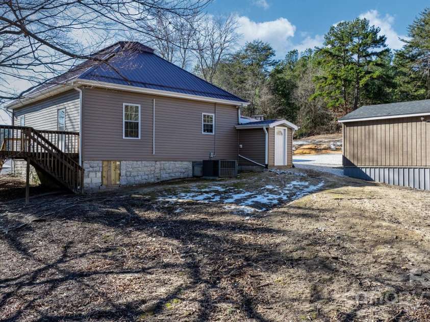 845 Linville Road, Mount Airy, NC 27030.  MLS# CAR4273389, YatesRealty ID 20856. 