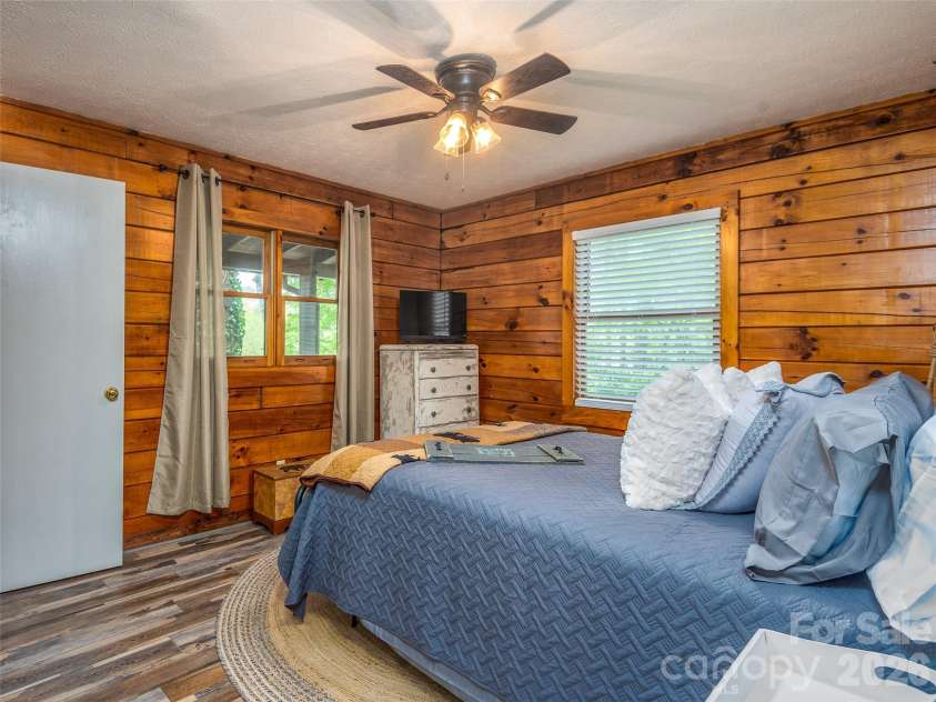 154 Cedarwood Drive, Waynesville, NC 28785.  MLS# CAR4378643, YatesRealty ID 20857. 