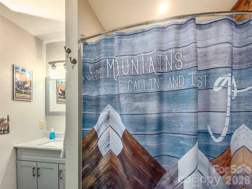 154 Cedarwood Drive, Waynesville, NC 28785.  MLS# CAR4378643, YatesRealty ID 20857. 