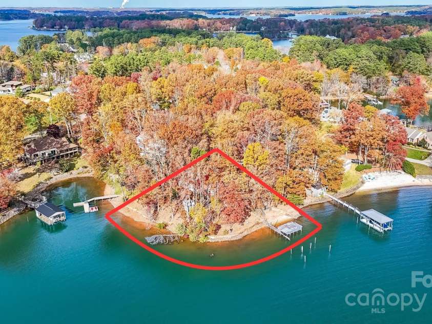 109 Twiggs Lane, Mooresville, NC 28117.  MLS# CAR4196926, YatesRealty ID 2086. 