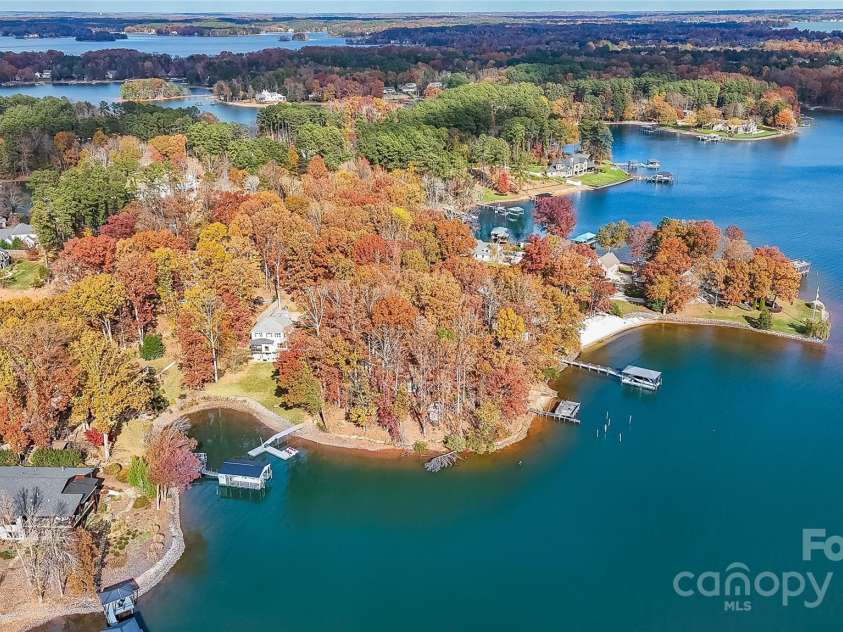 109 Twiggs Lane, Mooresville, NC 28117.  MLS# CAR4196926, YatesRealty ID 2086. 