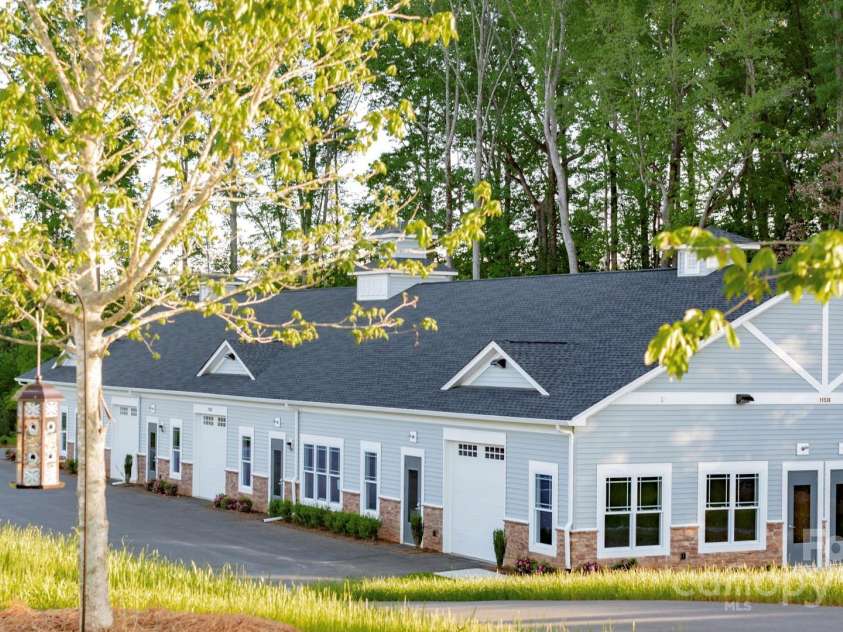 12821 Mayes Road, Huntersville, NC 28078.  MLS# CAR4297462, YatesRealty ID 2086. Woodshop, Pottery and Craft Center