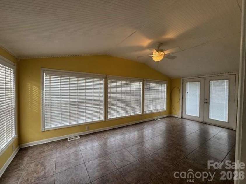 4 English Oaks Drive, Candler, NC 28715.  MLS# CAR4334695, YatesRealty ID 2086. Sunroom