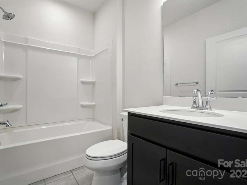 231 Cotton Ridge Place, Rock Hill, SC 29730.  MLS# CAR4271649, YatesRealty ID 20860. 