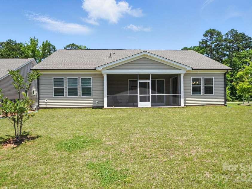 231 Cotton Ridge Place, Rock Hill, SC 29730.  MLS# CAR4271649, YatesRealty ID 20860. 