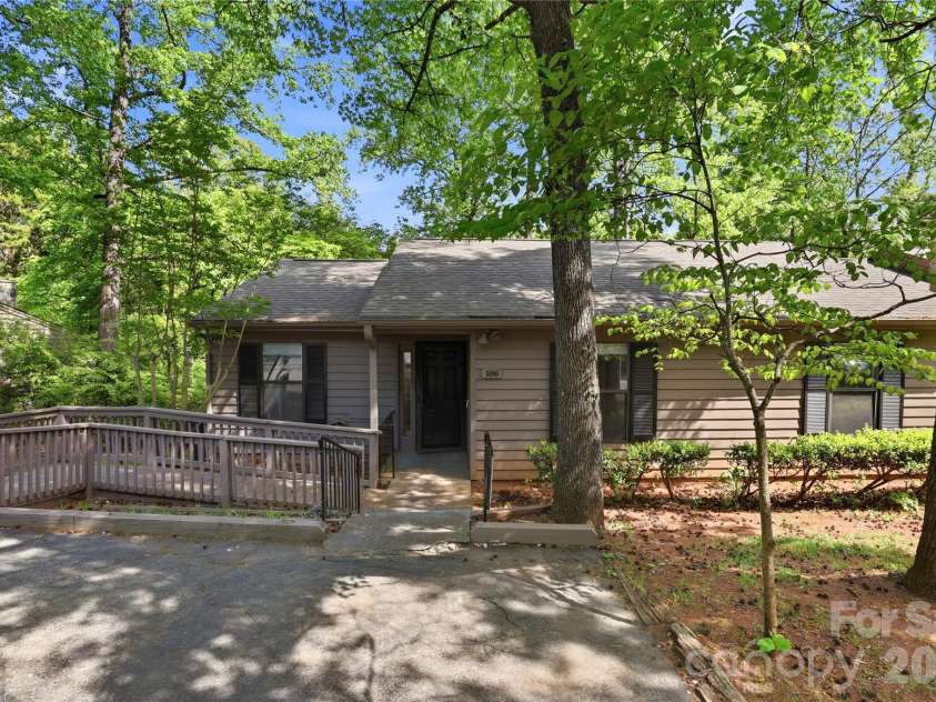 106 Cedar Hollow Drive, Fort Mill, SC 29715.  MLS# CAR4372687, YatesRealty ID 20861. 