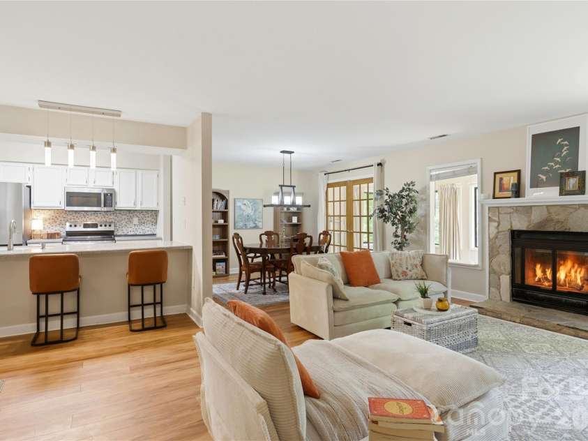106 Cedar Hollow Drive, Fort Mill, SC 29715.  MLS# CAR4372687, YatesRealty ID 20861. 