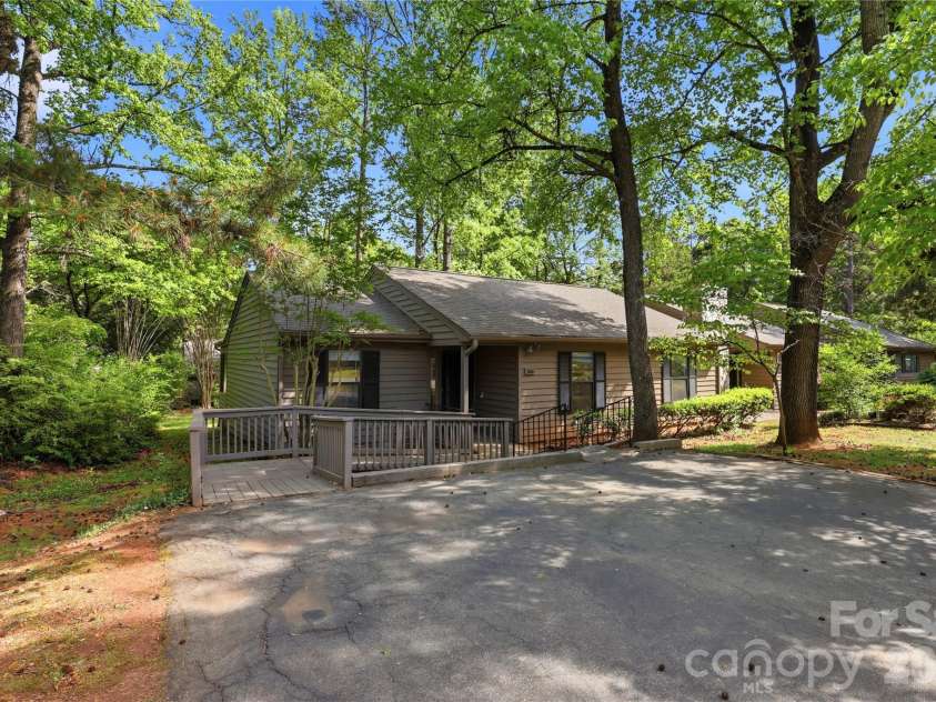 106 Cedar Hollow Drive, Fort Mill, SC 29715.  MLS# CAR4372687, YatesRealty ID 20861. 