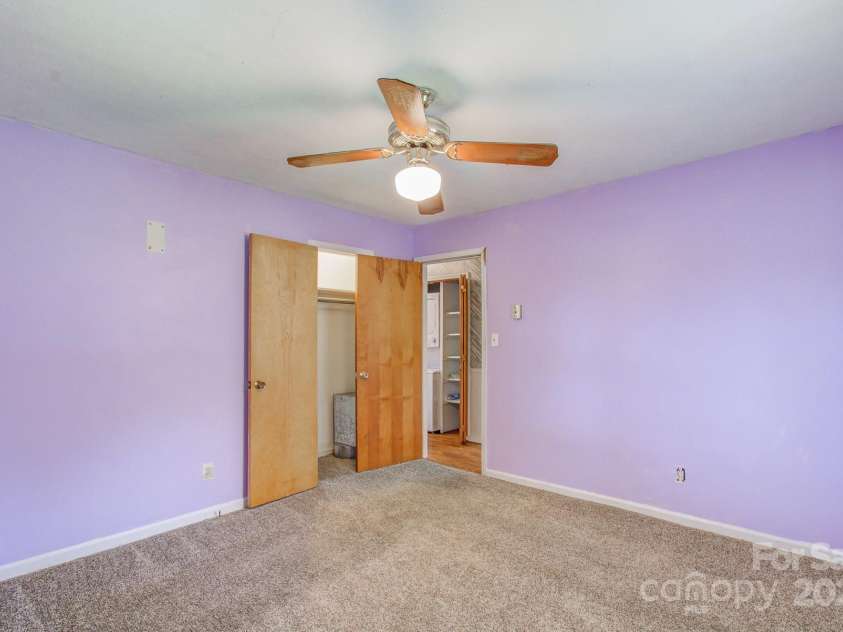 617 Oak Grove Road, Kings Mountain, NC 28086.  MLS# CAR4272388, YatesRealty ID 20861. 