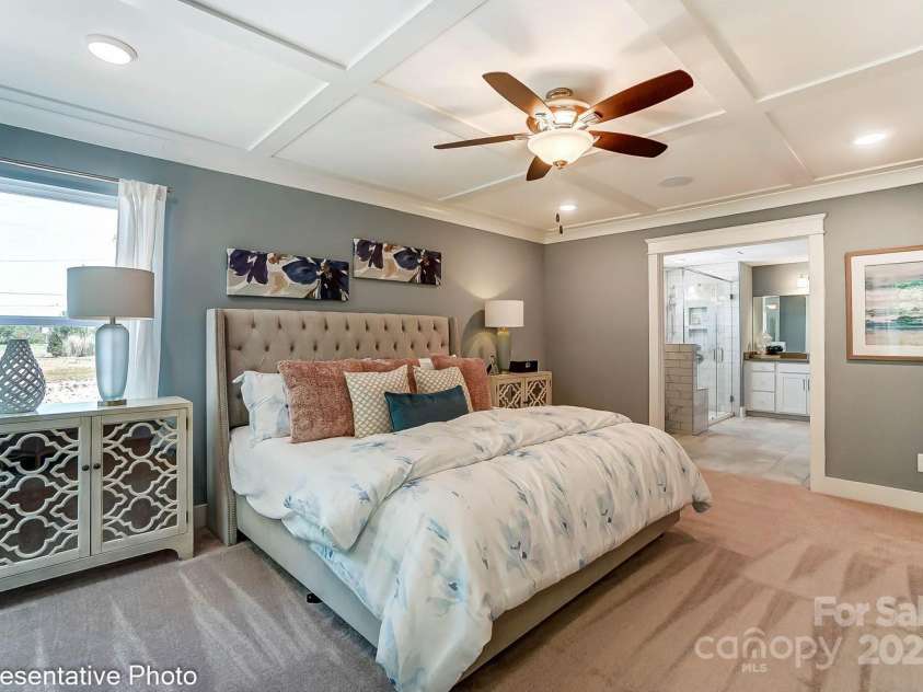 111 Longwood Road, Mooresville, NC 28115.  MLS# CAR4273278, YatesRealty ID 20862. 