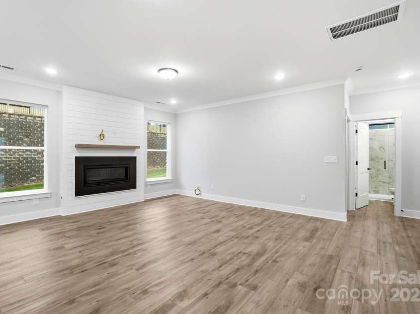 111 Longwood Road, Mooresville, NC 28115.  MLS# CAR4273278, YatesRealty ID 20862. 