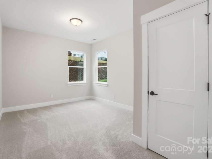 111 Longwood Road, Mooresville, NC 28115.  MLS# CAR4273278, YatesRealty ID 20862. 