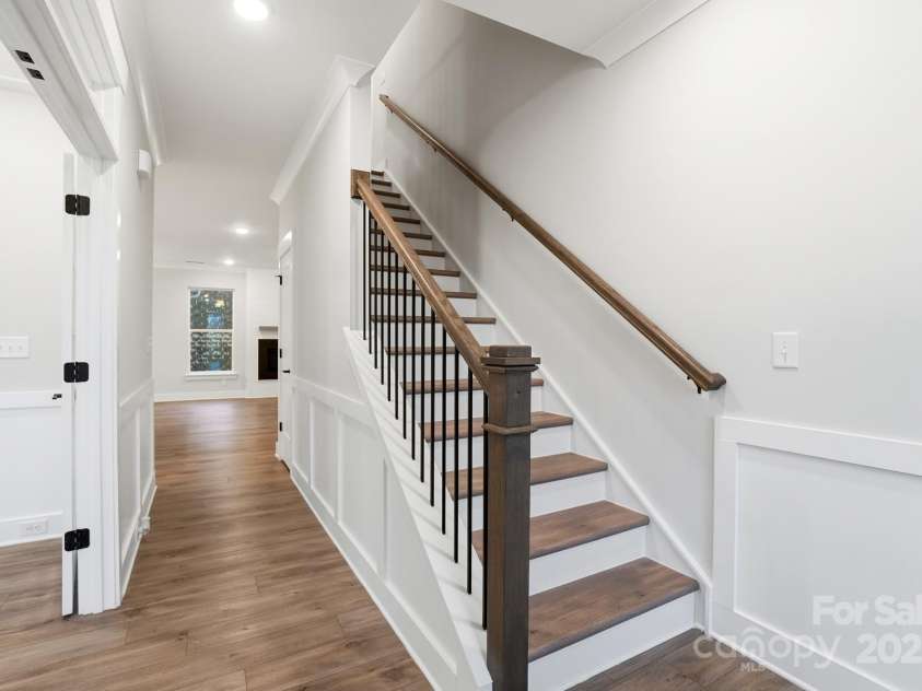 111 Longwood Road, Mooresville, NC 28115.  MLS# CAR4273278, YatesRealty ID 20862. 