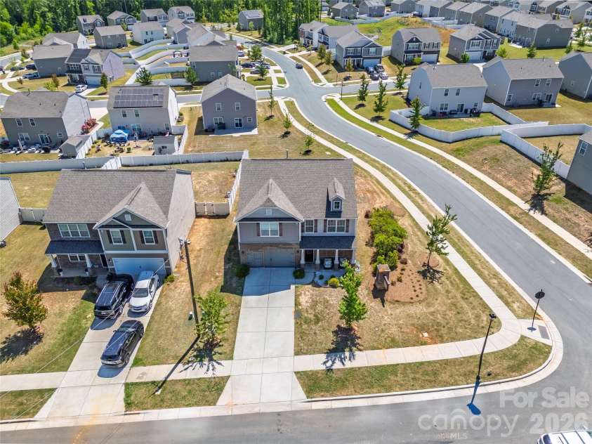 10008 Brawley Lane, Charlotte, NC 28215.  MLS# CAR4380004, YatesRealty ID 20864. 