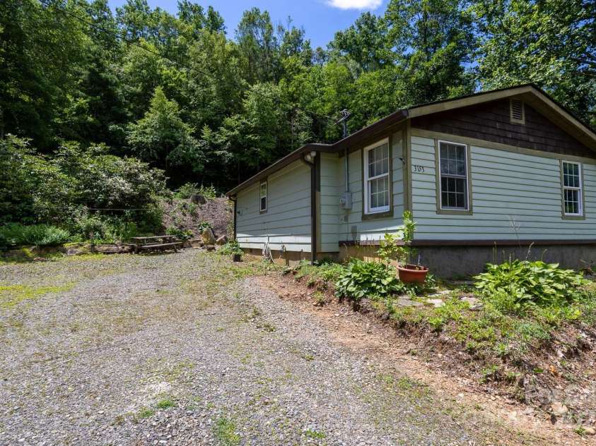 3153 Old US 70 Highway, Black Mountain, NC 28711.  MLS# CAR4270561, YatesRealty ID 20865. 