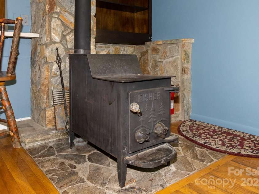 3153 Old US 70 Highway, Black Mountain, NC 28711.  MLS# CAR4270561, YatesRealty ID 20865. 