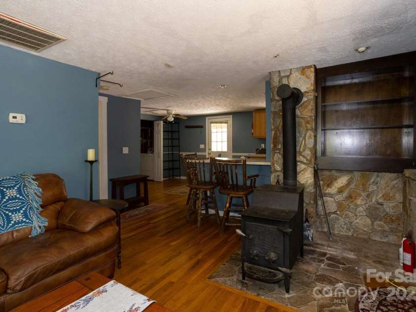 3153 Old US 70 Highway, Black Mountain, NC 28711.  MLS# CAR4270561, YatesRealty ID 20865. 