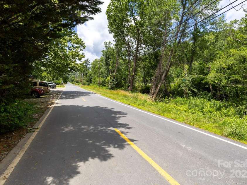 3153 Old US 70 Highway, Black Mountain, NC 28711.  MLS# CAR4270561, YatesRealty ID 20865. 