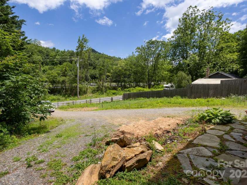 3153 Old US 70 Highway, Black Mountain, NC 28711.  MLS# CAR4270561, YatesRealty ID 20865. 