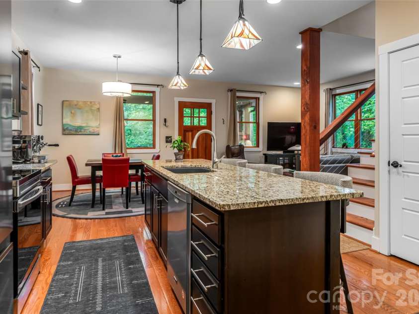 51, 51B Westover Drive, Asheville, NC 28801.  MLS# CAR4370850, YatesRealty ID 20866. Main Home Main Level