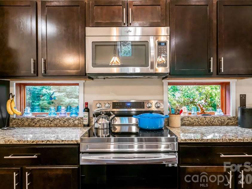 51, 51B Westover Drive, Asheville, NC 28801.  MLS# CAR4370850, YatesRealty ID 20866. Main Home Main Level