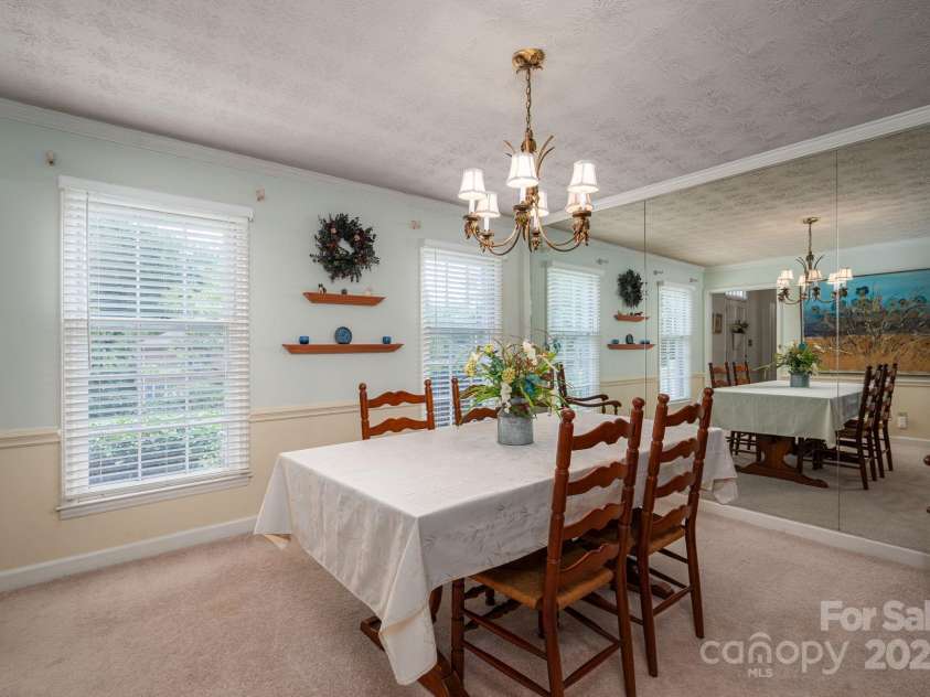 2410 Monticello Drive, Gastonia, NC 28056.  MLS# CAR4273170, YatesRealty ID 20867. 