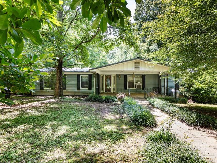 3881 Wood Duck Lane, Denver, NC 28037.  MLS# CAR4272232, YatesRealty ID 20868. 