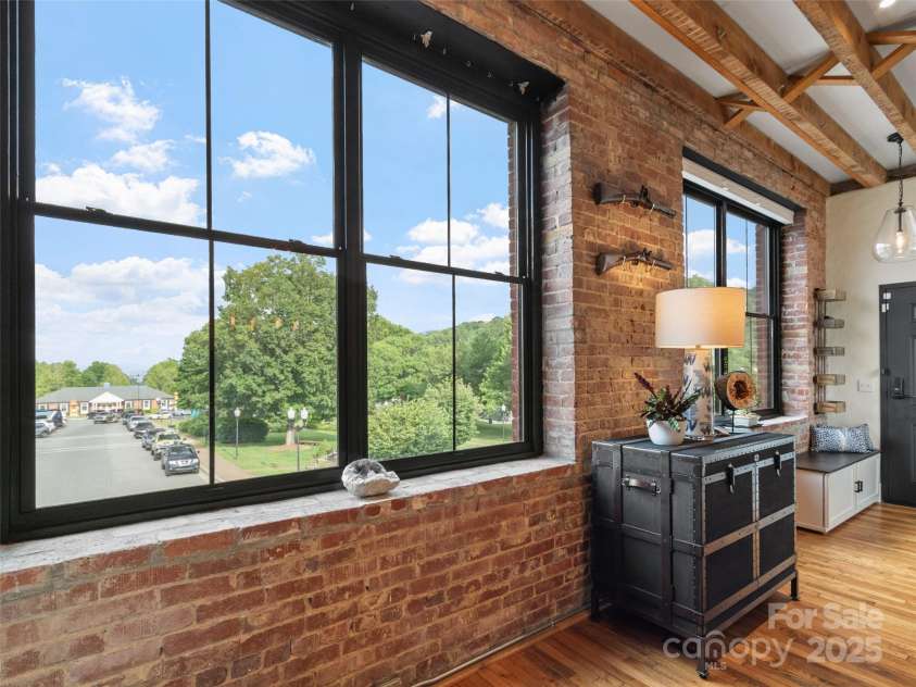 5 Town Square, Burnsville, NC 28714.  MLS# CAR4284216, YatesRealty ID 20869. View Overlooking the Town Square