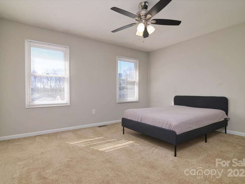 825 21st Avenue, Hickory, NC 28601.  MLS# CAR4273110, YatesRealty ID 20869. 