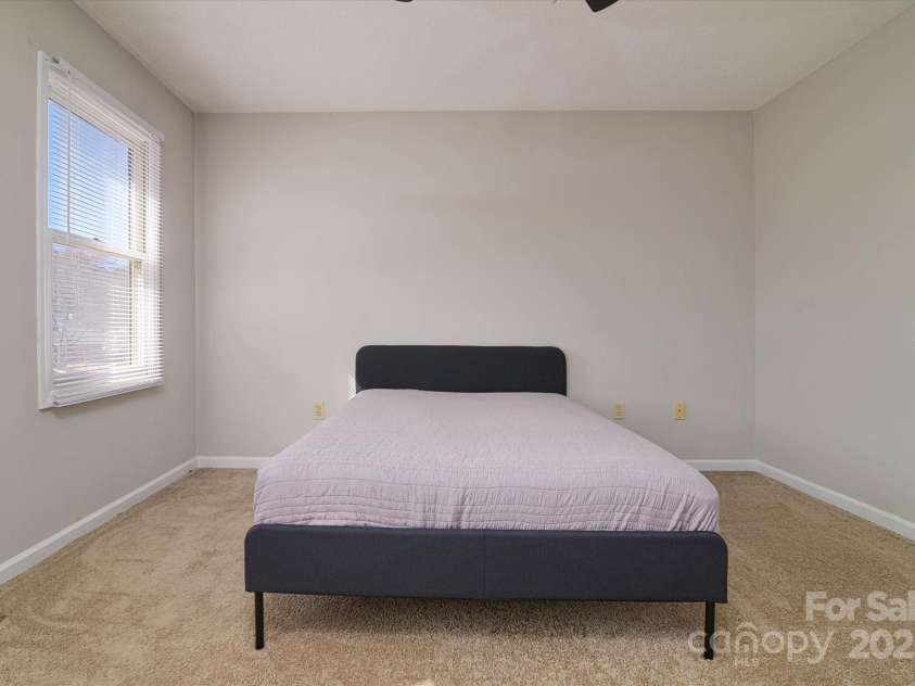 825 21st Avenue, Hickory, NC 28601.  MLS# CAR4273110, YatesRealty ID 20869. 