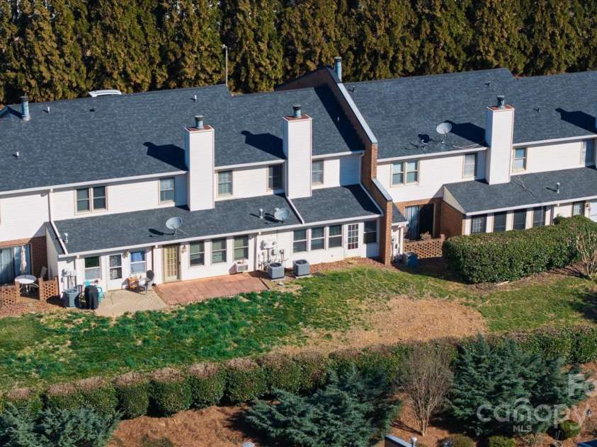 825 21st Avenue, Hickory, NC 28601.  MLS# CAR4273110, YatesRealty ID 20869. 