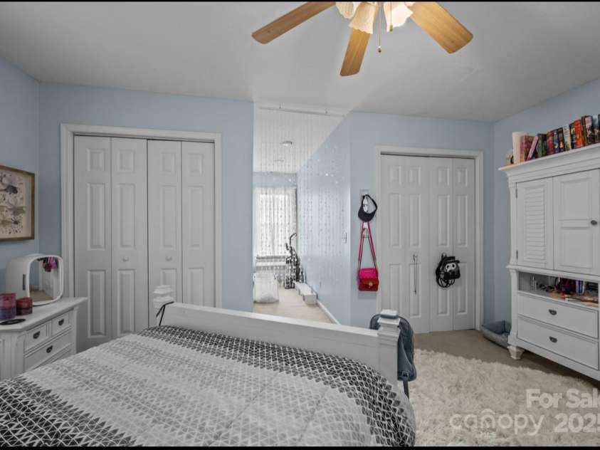 42 Surrey Run, Asheville, NC 28803.  MLS# CAR4285400, YatesRealty ID 2087. 