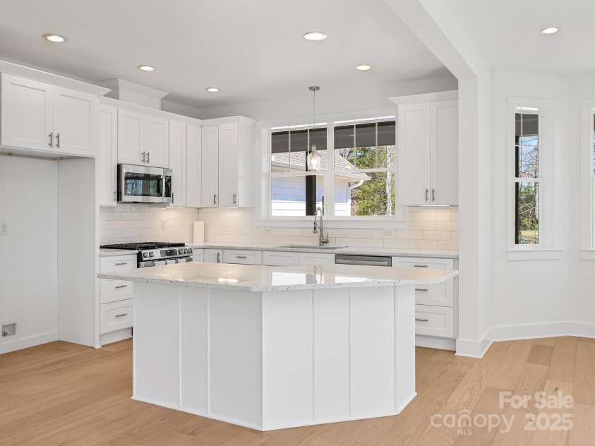 803 Concord Road, Fletcher, NC 28732.  MLS# CAR4231916, YatesRealty ID 2087. 