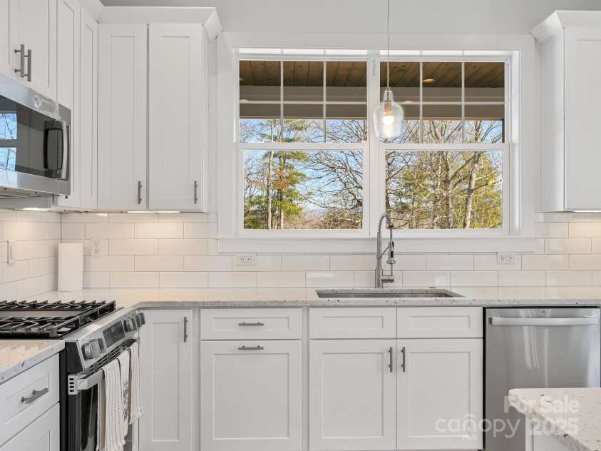 803 Concord Road, Fletcher, NC 28732.  MLS# CAR4231916, YatesRealty ID 2087. 