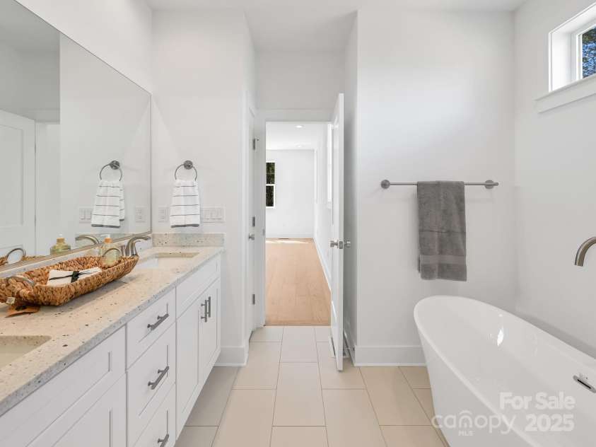 803 Concord Road, Fletcher, NC 28732.  MLS# CAR4231916, YatesRealty ID 2087. 