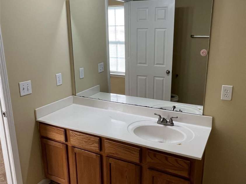 6130 Sid Crane Drive, Charlotte, NC 28216.  MLS# CAR4272689, YatesRealty ID 20870. 