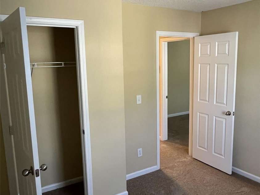 6130 Sid Crane Drive, Charlotte, NC 28216.  MLS# CAR4272689, YatesRealty ID 20870. 