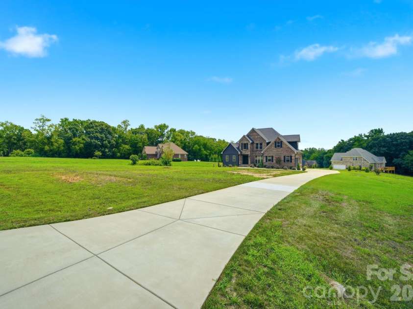2003 Duntov Drive, Monroe, NC 28110.  MLS# CAR4405457, YatesRealty ID 20871. 