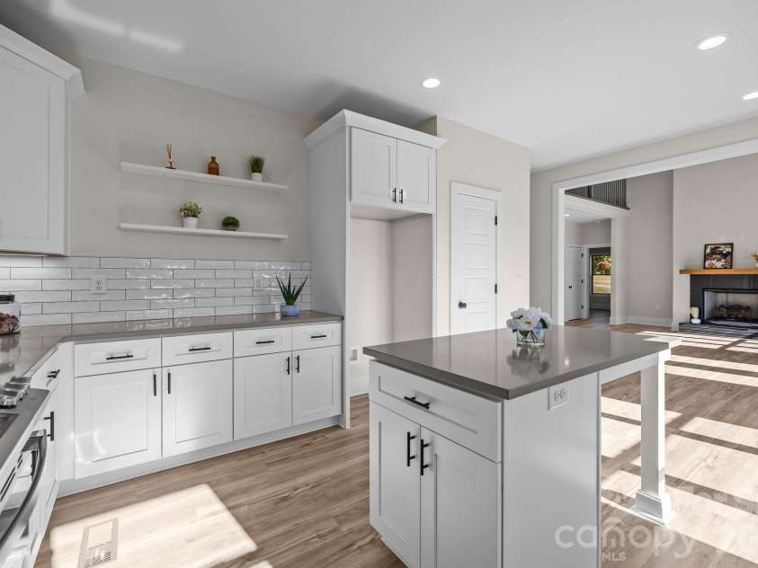 2003 Duntov Drive, Monroe, NC 28110.  MLS# CAR4405457, YatesRealty ID 20871. Kitchen