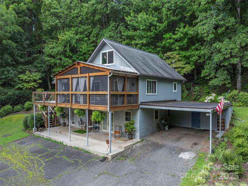 1411 Kitchens Branch Road, Sylva, NC 28779.  MLS# CAR4273447, YatesRealty ID 20874. 