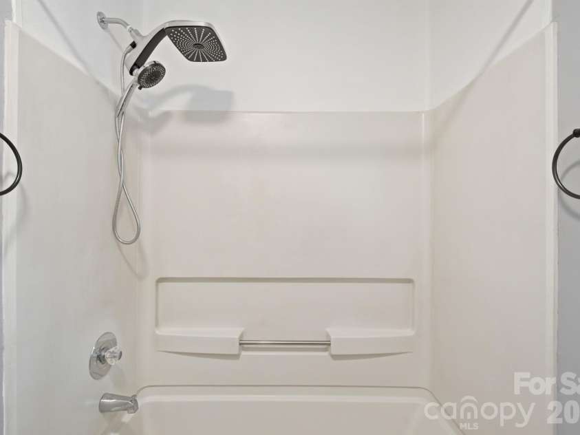 1200 Clear Springs Court, Charlotte, NC 28214.  MLS# CAR4370063, YatesRealty ID 20875. 