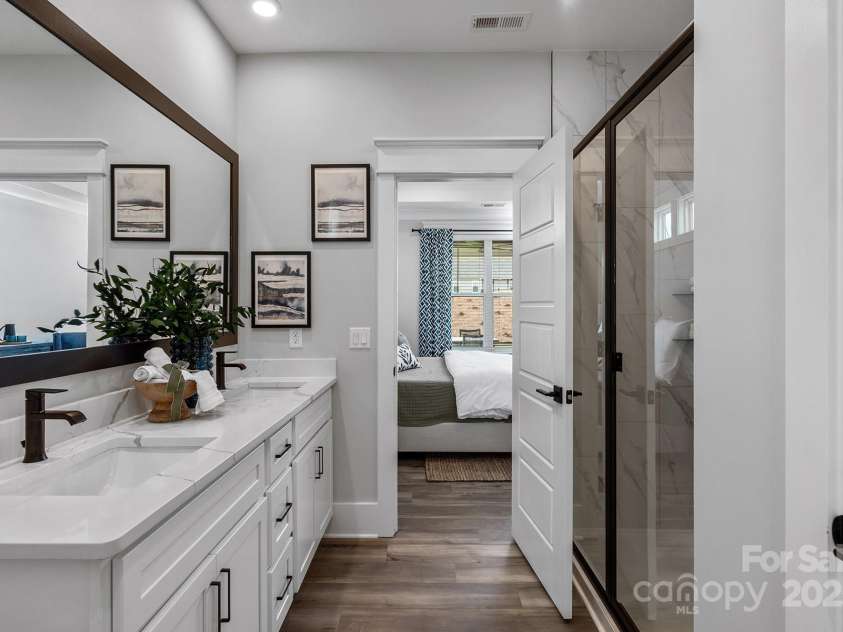 1652 Dresden Drive, Rock Hill, SC 29732.  MLS# CAR4328982, YatesRealty ID 20875. 