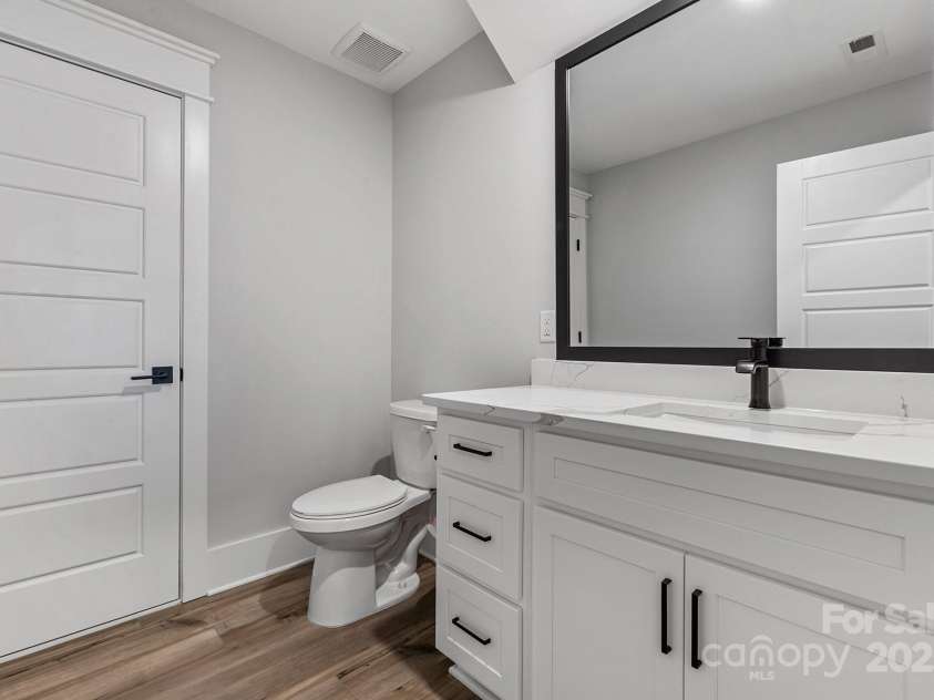 1652 Dresden Drive, Rock Hill, SC 29732.  MLS# CAR4328982, YatesRealty ID 20875. 