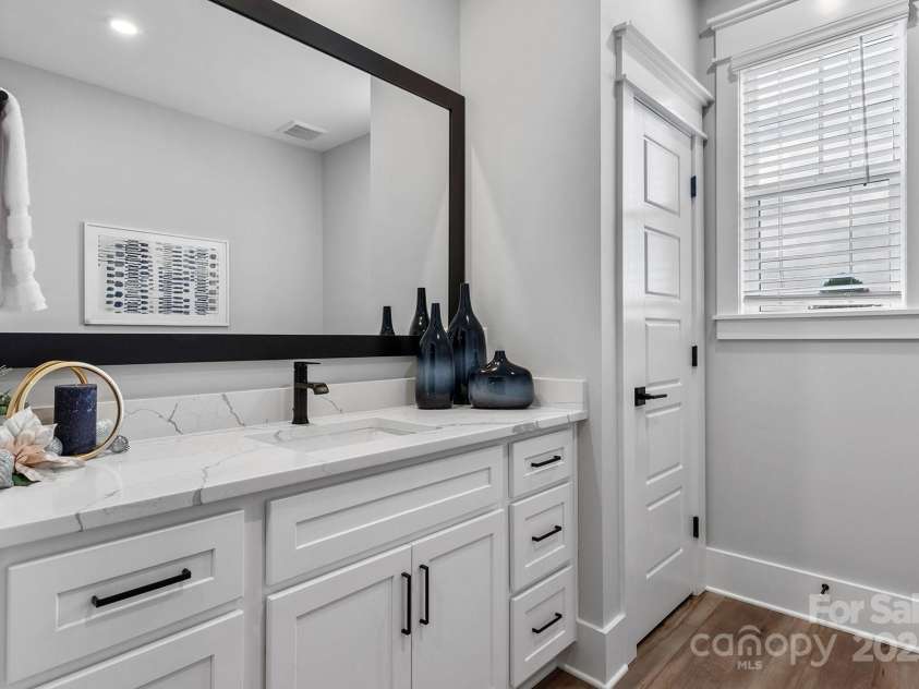 1652 Dresden Drive, Rock Hill, SC 29732.  MLS# CAR4328982, YatesRealty ID 20875. 